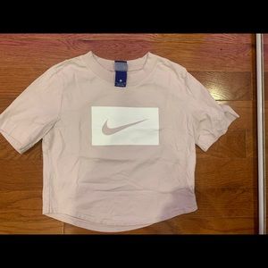Nike Crop Top Causal Shirt!